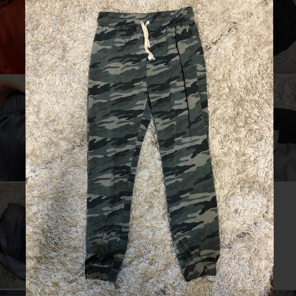 camo joggers